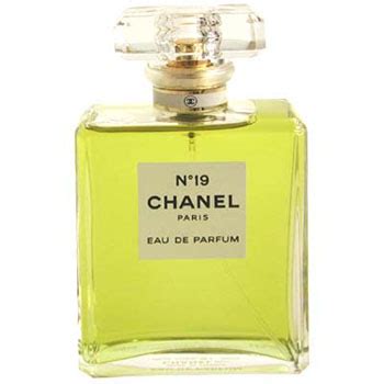 Variations on perfume classics, part 5 (Chanel No. 19) 